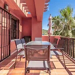 Stylish Duplex In Estepona, Spain - Sea Views, Pool & Coastal Living Apartmán