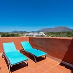 Apartmán Stylish Duplex In Estepona, Spain - Sea Views, Pool & Coastal Living *