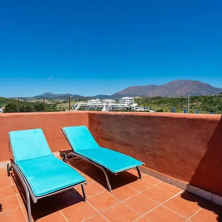 Lejlighed Stylish Duplex In Estepona, Spain - Sea Views, Pool & Coastal Living *